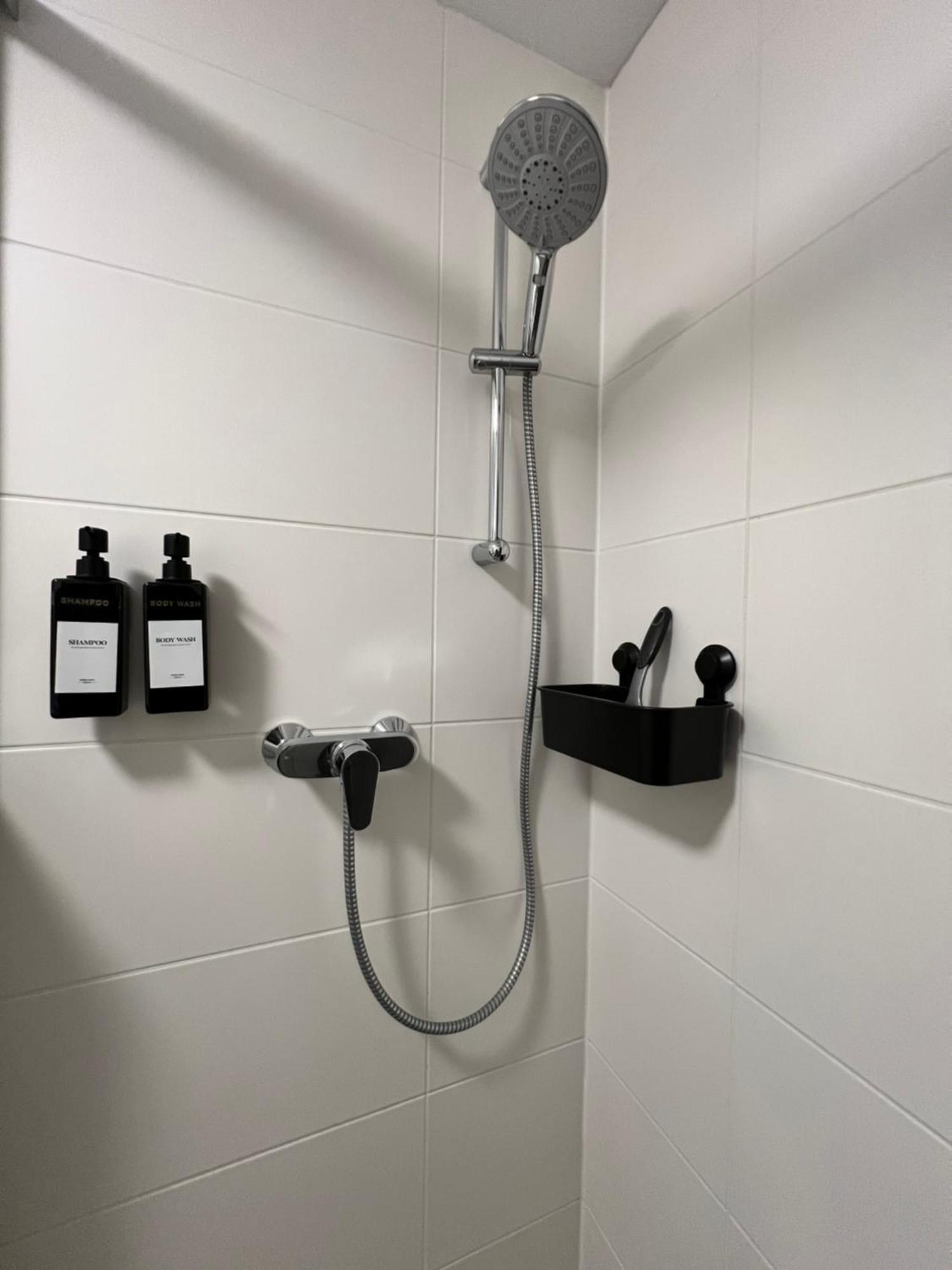 Moderne Wohnung Naehe Hbf-Lift-Tiefgarage-Contactless Check-In Hannover Dış mekan fotoğraf