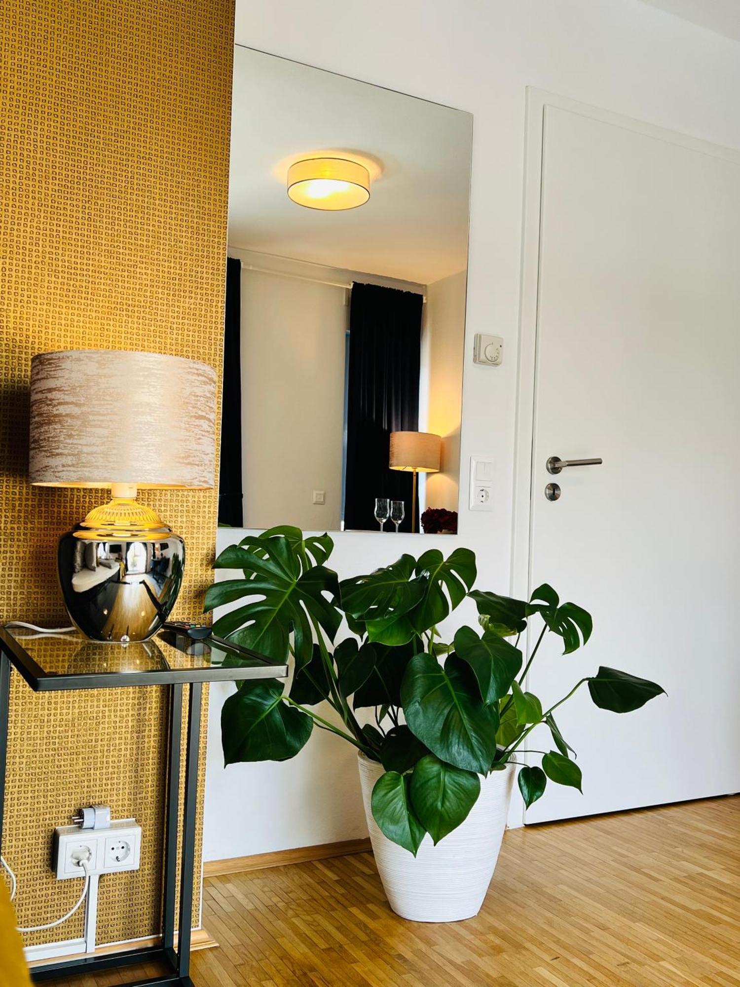 Moderne Wohnung Naehe Hbf-Lift-Tiefgarage-Contactless Check-In Hannover Dış mekan fotoğraf